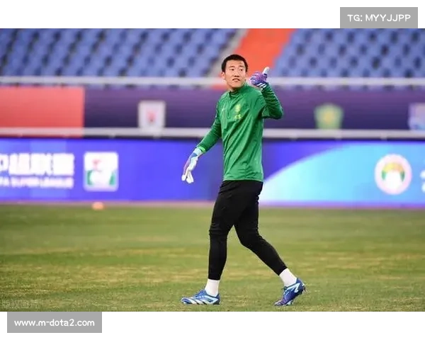 韩佳奇伤缺国安门将位置,年轻球员获机会